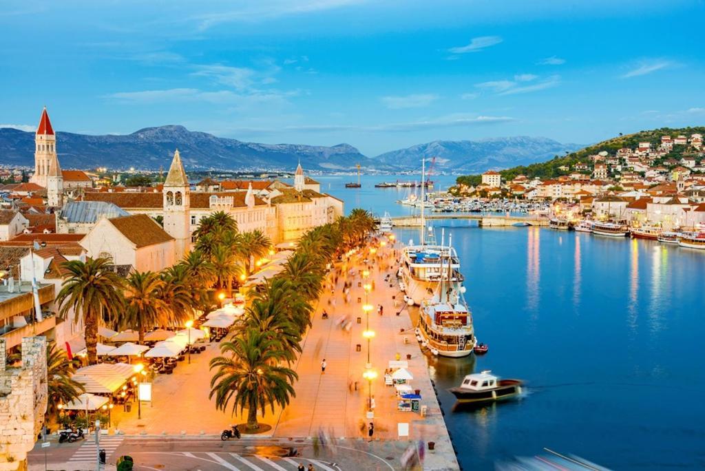 Guesthouse Ana Trogir Old Town المظهر الخارجي الصورة