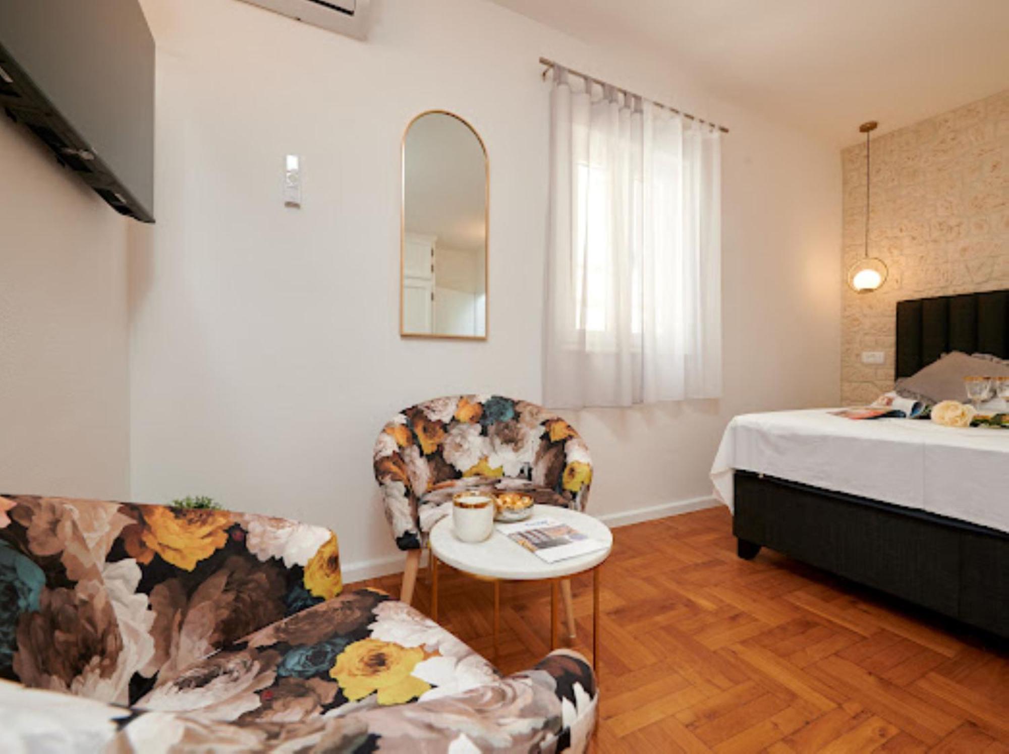 Guesthouse Ana Trogir Old Town المظهر الخارجي الصورة