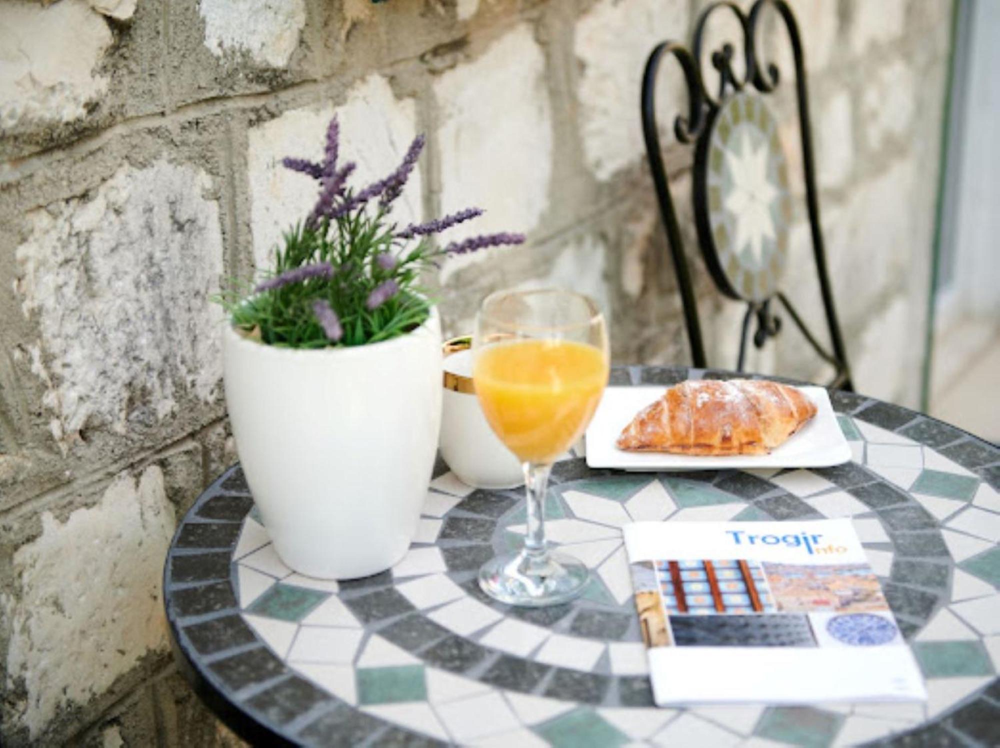 Guesthouse Ana Trogir Old Town المظهر الخارجي الصورة